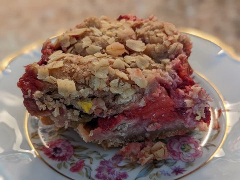 Strawberry & Rhubarb Crumb Bars